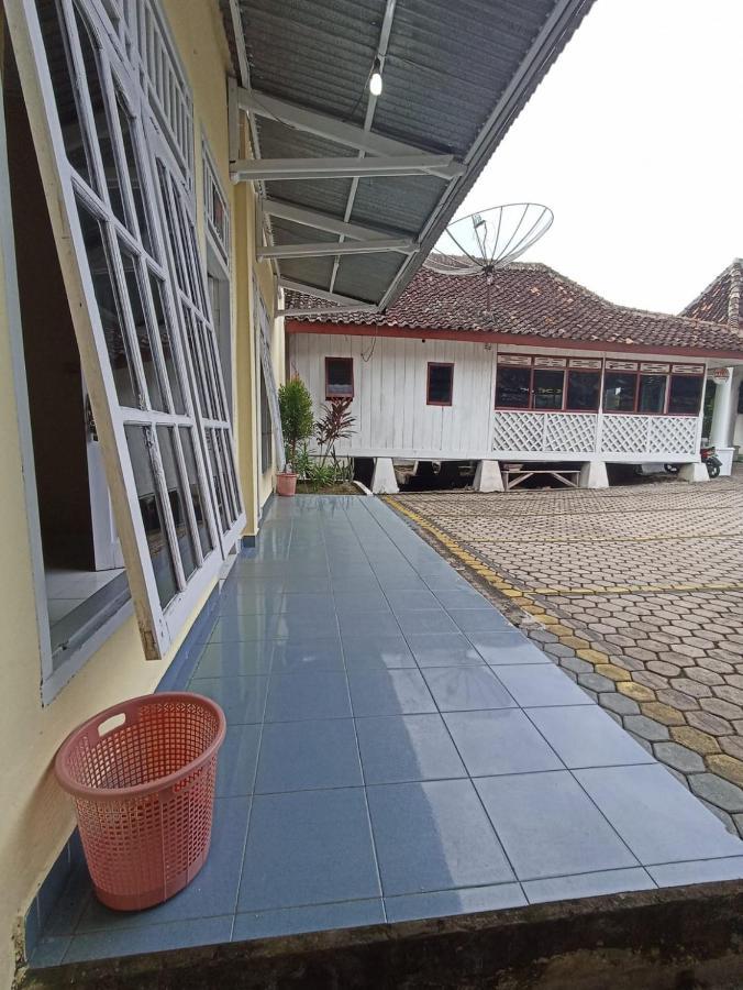 Hotel Redante 1 Baturaja  Екстер'єр фото