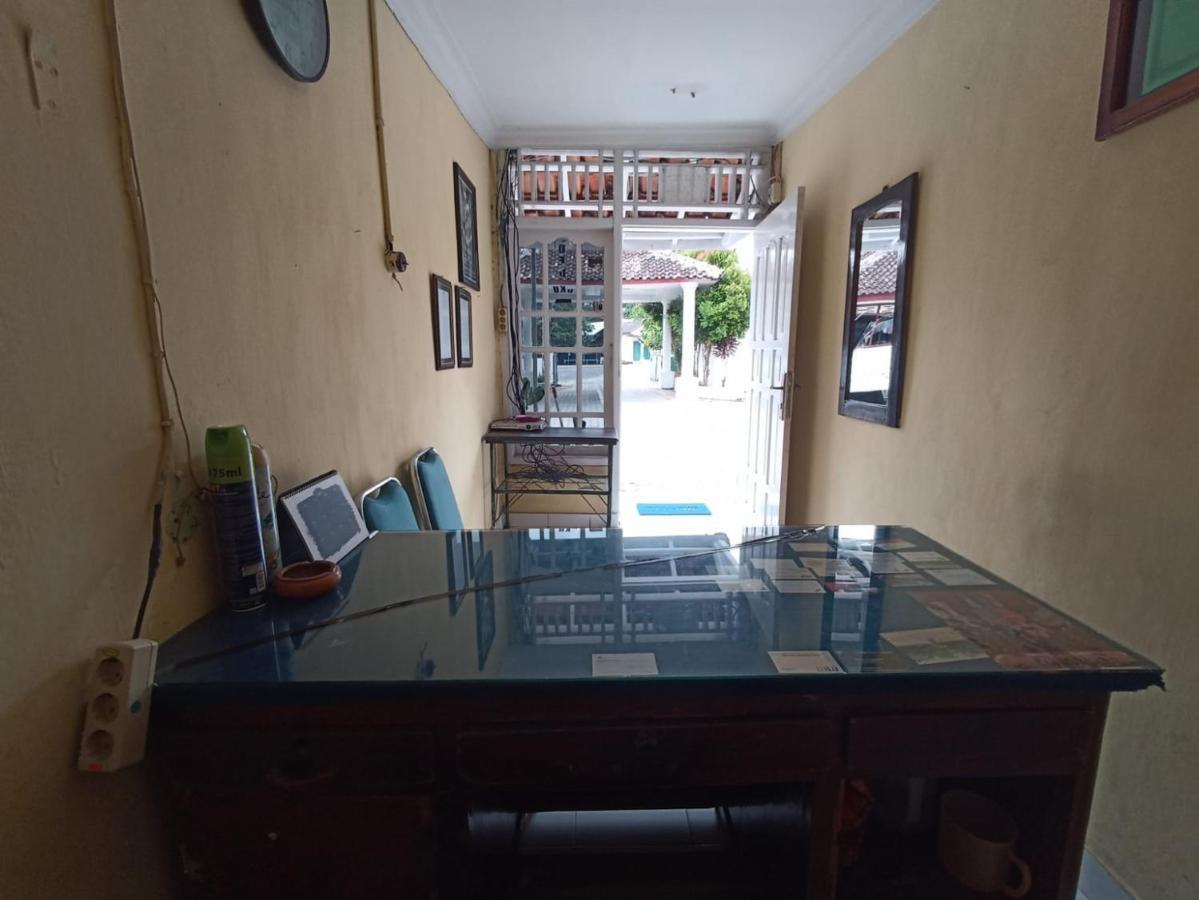 Hotel Redante 1 Baturaja  Екстер'єр фото