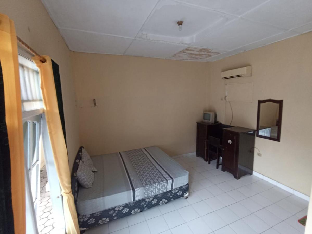 Hotel Redante 1 Baturaja  Екстер'єр фото